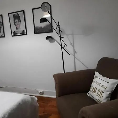 شقة Sunny Terrace Apt, Close To Downtown! 2 Bedroom Flat Lisboa