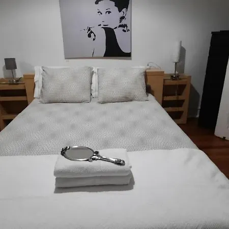 شقة Sunny Terrace Apt, Close To Downtown! 2 Bedroom Flat Lisboa