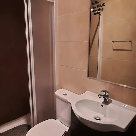 Sunny Terrace Apt, Close To Downtown! 2 Bedroom Flat Lisboa