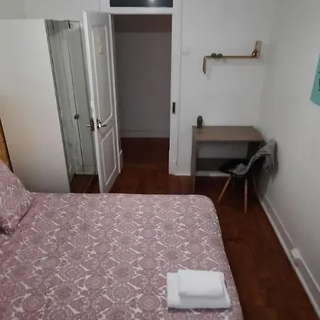 Διαμέρισμα Sunny Terrace Apt, Close To Downtown! 2 Bedroom Flat